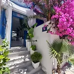 Doron Delfini מלון Naxos City