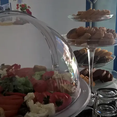 Doron Delfini * Naxos City