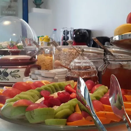 ホテル Doron Delfini