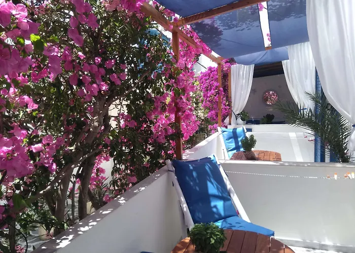 Doron Delfini * Naxos City