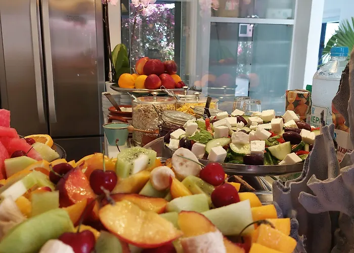 Doron Delfini * Naxos City