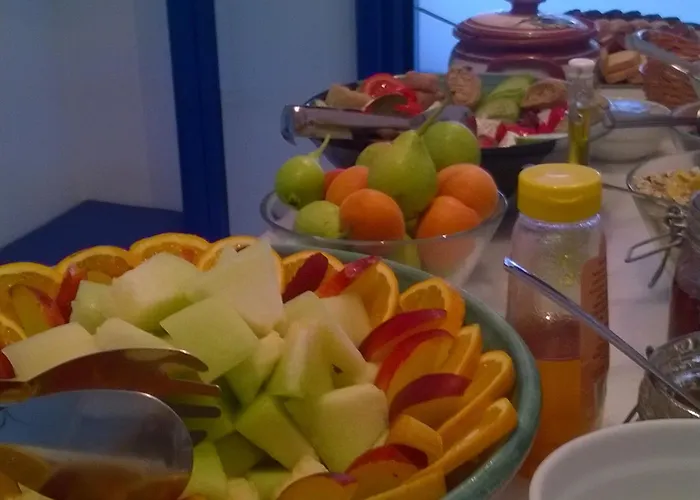 Doron Delfini * Naxos City